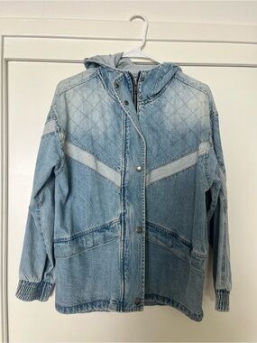 American Eagle Outfitters Light Blue Quilted Hooded Denim Jacket